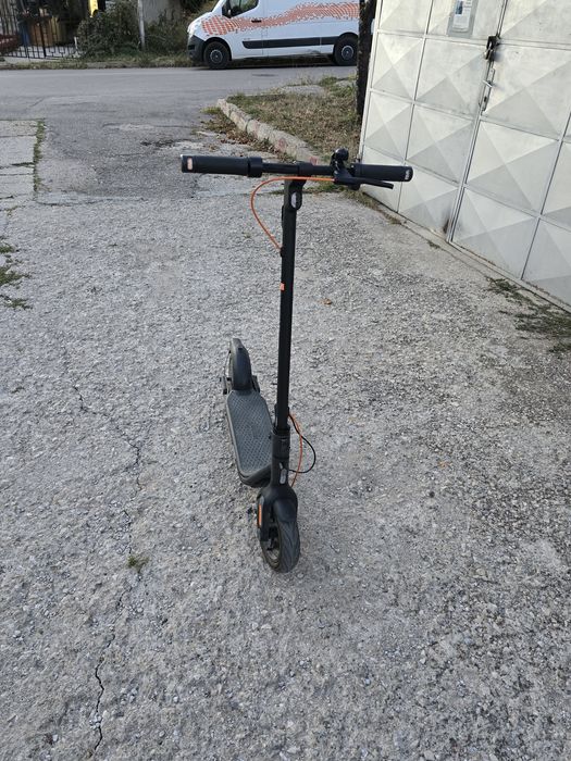 Електрическа тротинетка ninebot f2 plus