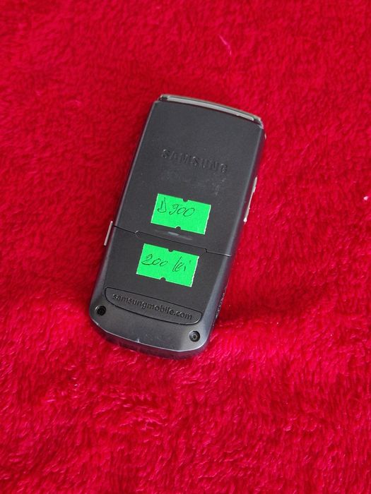 Telefon Samsung D900