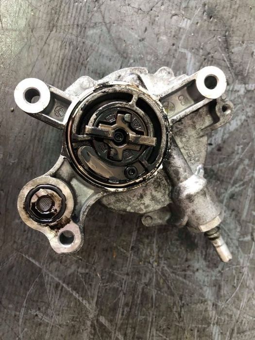 pompa vacuum 2.0 hdi  rh01 peugeot 508 expert 3008 5008 citroen c5 euro 5 2011