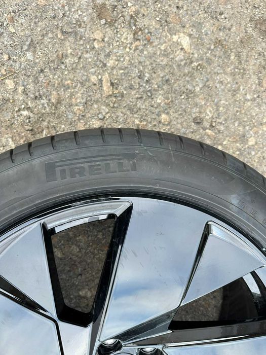 Оригинални нови джанти с гуми 20 цола за Волво 245/45/20