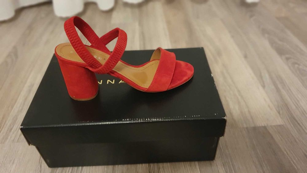 Sandale Anna Cori mărimea 36