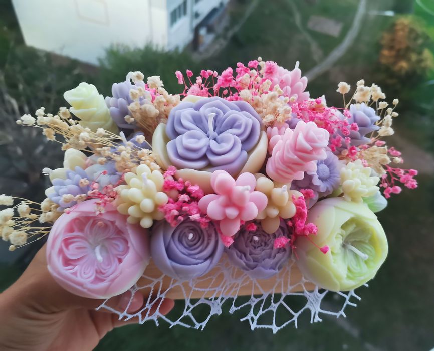 Букети от соеви свещи