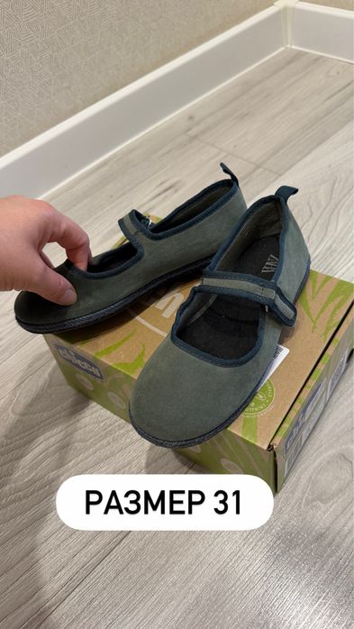 Продам детскую обувь