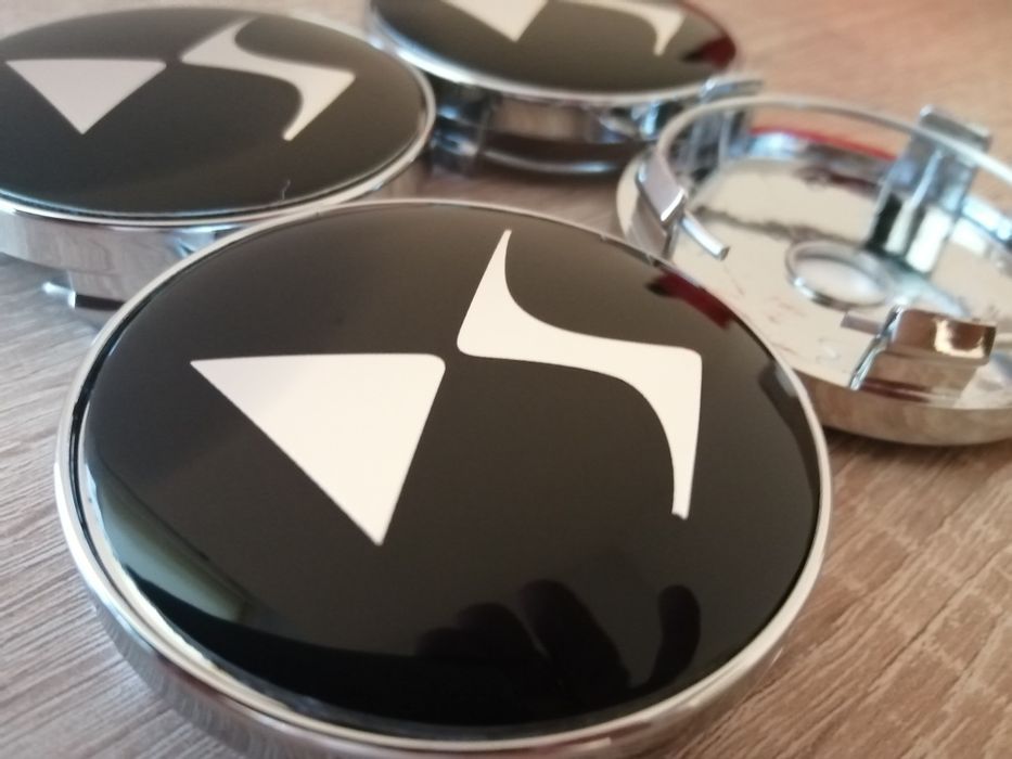 CITROEN DS - set 4 capace pentru jante auto