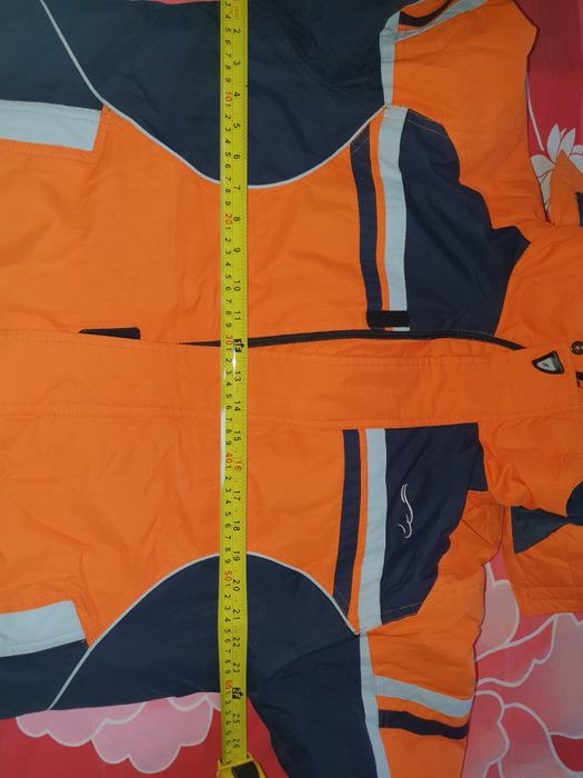 Ски екип висок клас , без следи от употреба