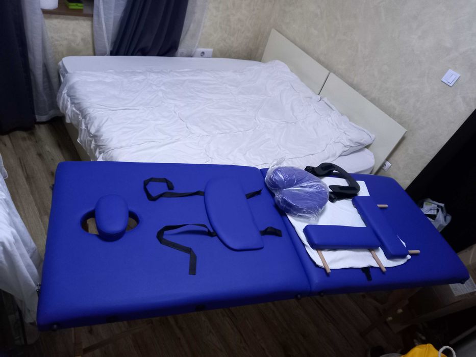 Продавам ново масажно преносимо легло Magic Pro