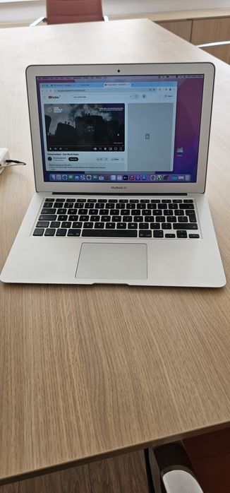 Macbook Air 13 inch 2015