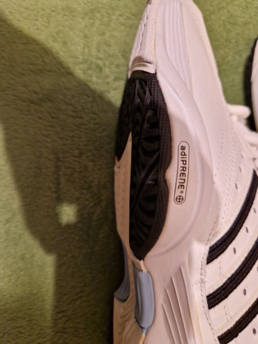 Adidas nr.39-40 noi cu etichetă
