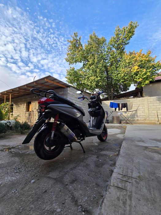 Мопед Самрурай серого цвета