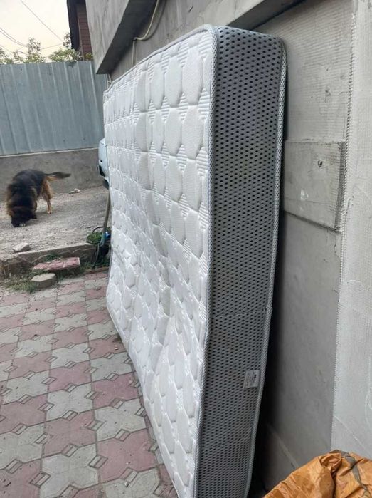 Матрас отдам бесплатно