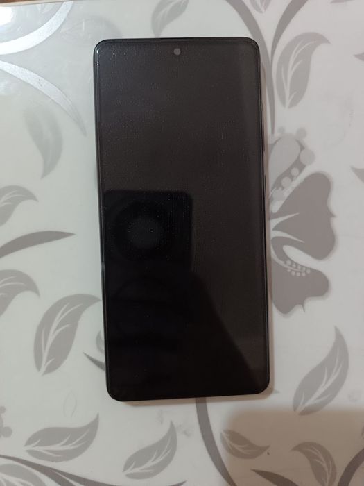 Samsung a51 sotiladi