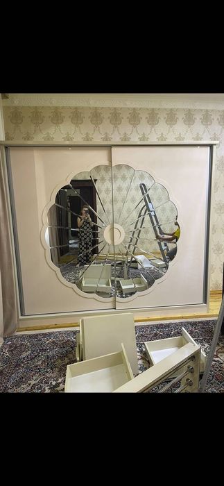 Продаётся спальный гарнитур