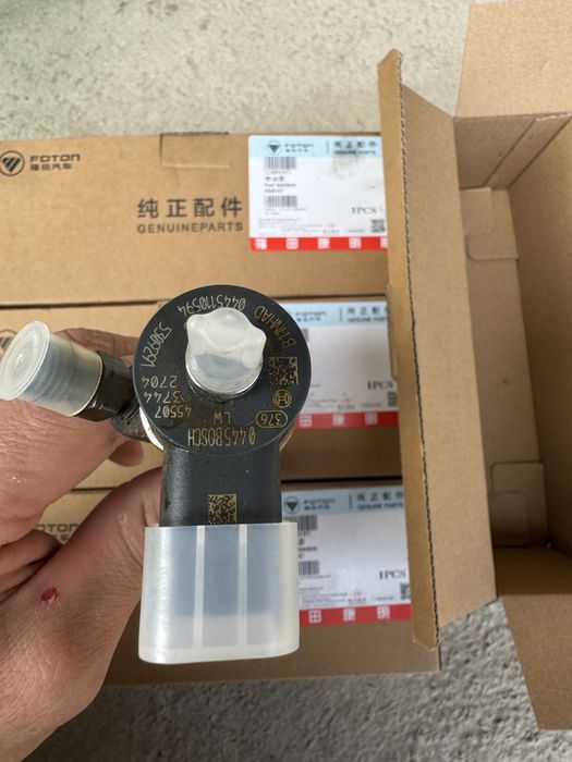 Cummins 2.8 форсунка