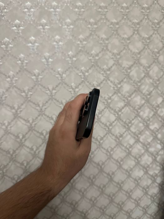 iPhone 16 pro xolati yaxshi