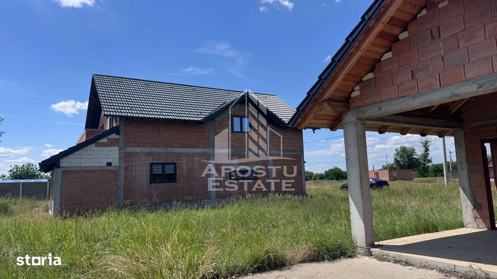 Casa la rosu P+M | Teren 513 mp , Cărpiniș