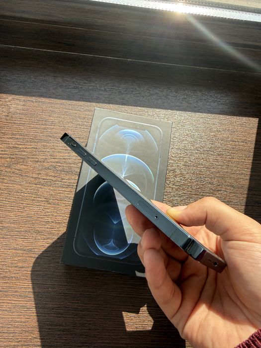 Iphone 12 Pro, Идеал без ремонта!