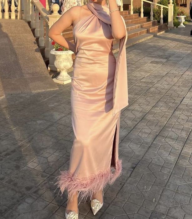 Очень красивое и невероятно нежное платье