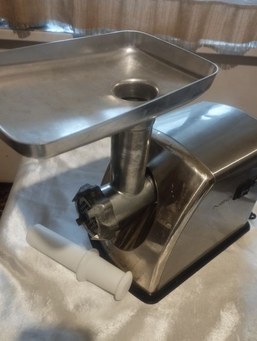 Продам мясорубку