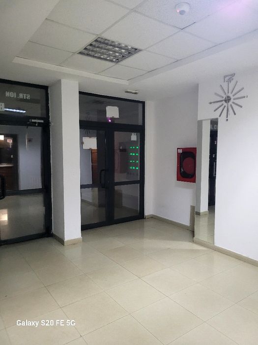 Vând garsoniera Gavana 3,etaj 2/6,lift,decomandata,42 mp ,bloc  NOU,loc  parcare.