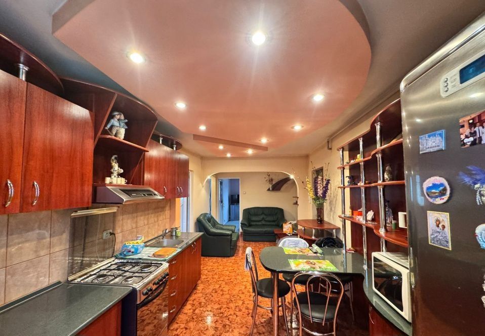 Apartament 3 camere zona Canal 7