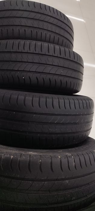 Продам летние шины Мишлен 215/55/16