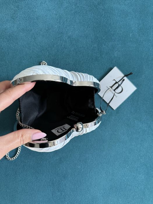 Чанта, клъч с форма на сърце