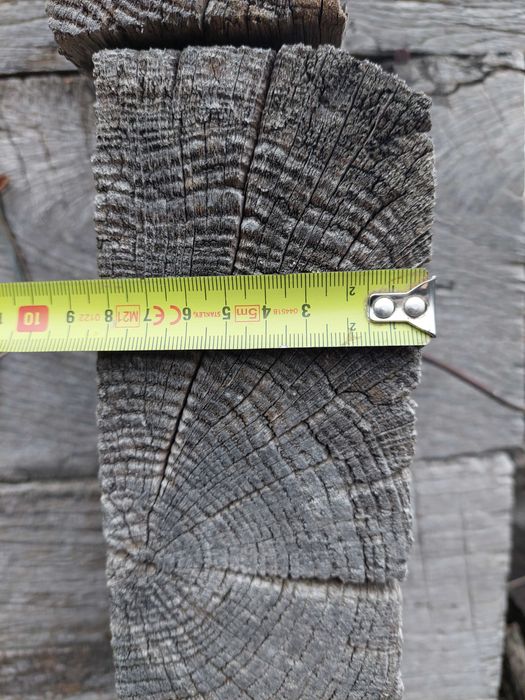 Lemn vechi de stejar, de gorun.