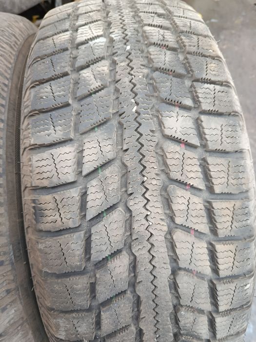 Шины 215/60/16 Nitto пара