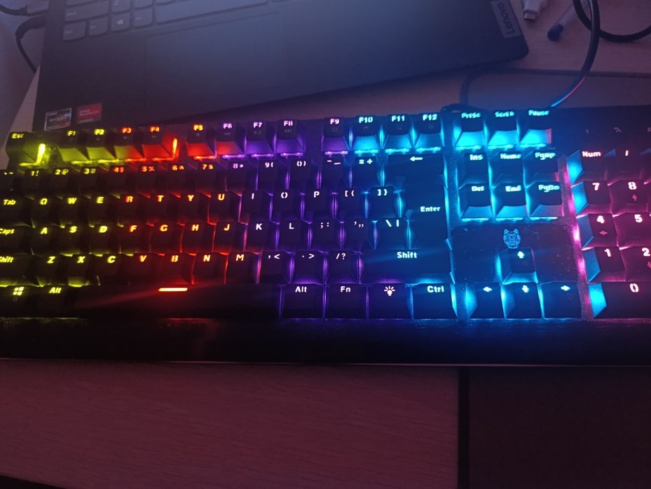 Tastatura mecanica switchuri blue