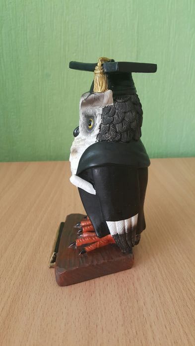 Статуэтка "Сова выпускник - Доктор наук"