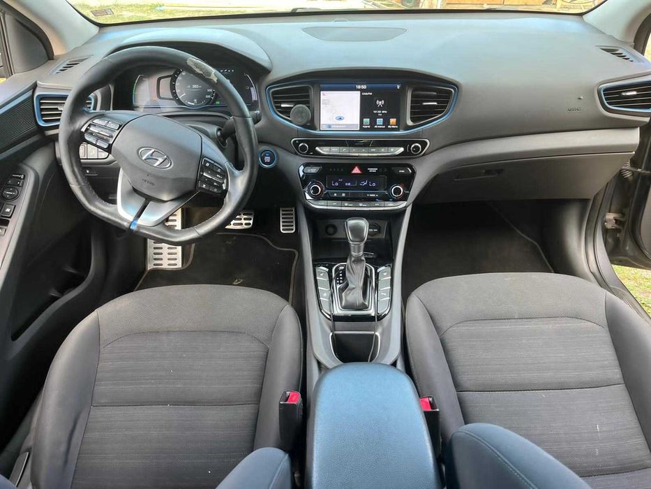 Hyundai ioniq hybrid