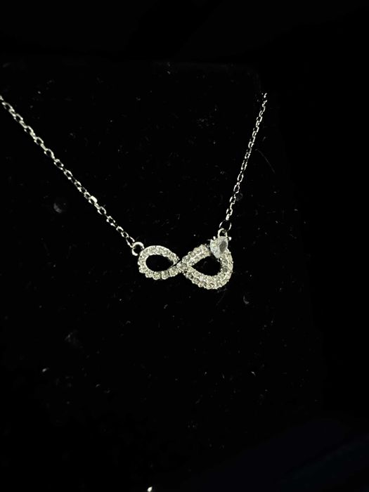 Сваровски Колие Безкрайност Swarovski