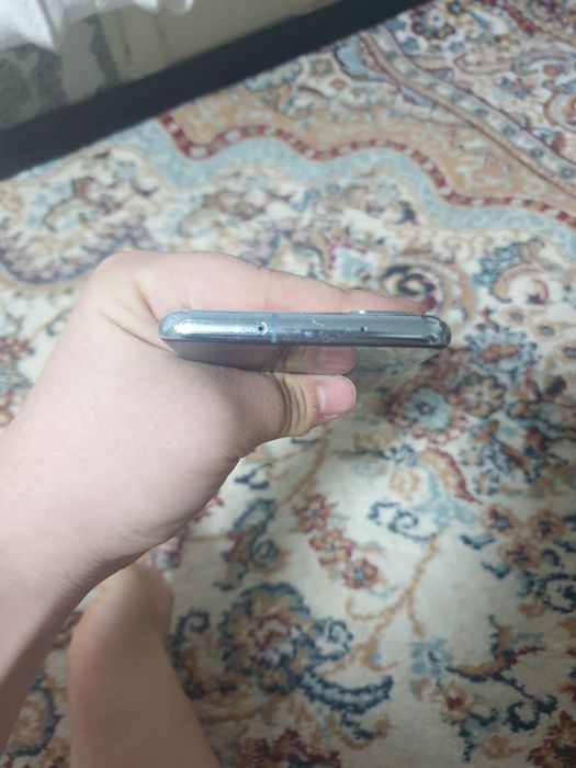 Продам samsung s20