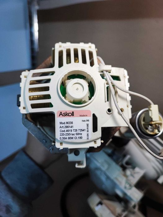 ansamblu recirculare Masina de spalat vase Whirlpool ADP 4738 / R5