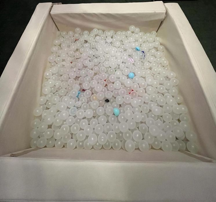 Сухой бассейн б/у в хорошем состоянии