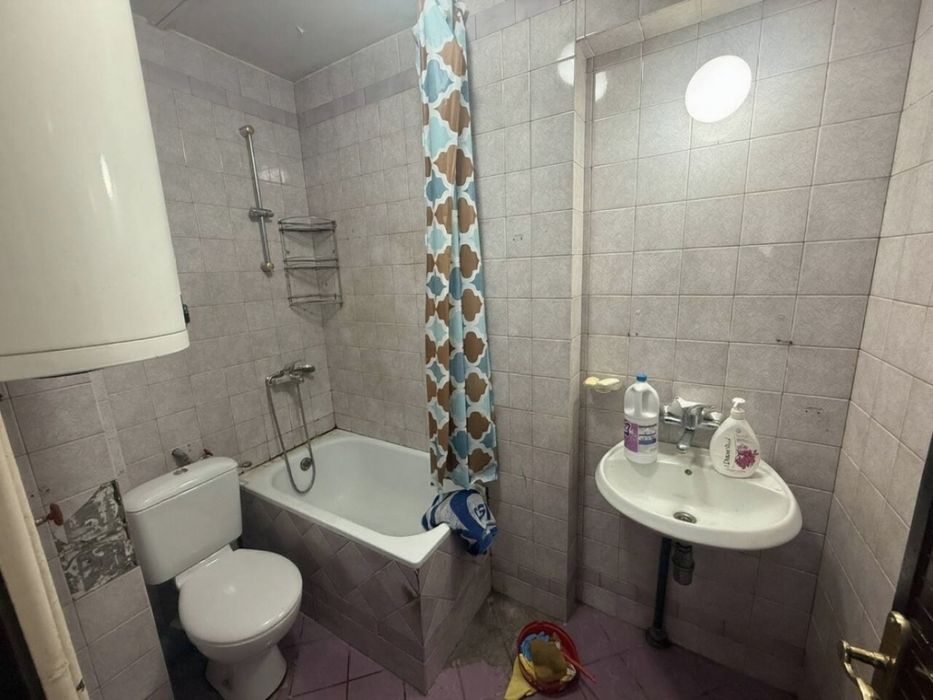 Продава се Тристаен апартамент в Пловдив, Мараша - 96 кв.м за 1875 €/кв.м - Снимка #2