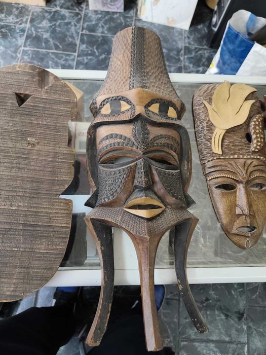 Лот дървени маски четири броя