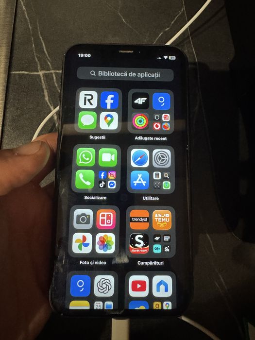 Iphone Xr, 64GB, Black, In stare buna. Fara fisuri