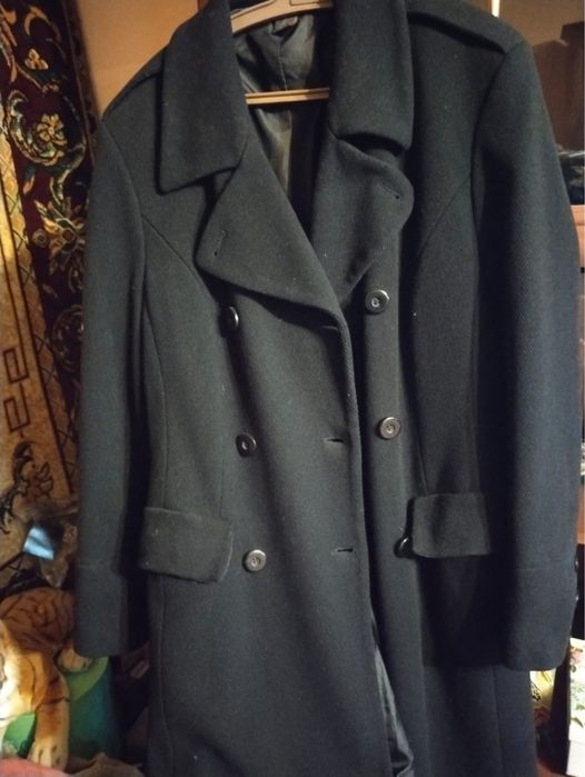 Продам демисезонное драповое пальто