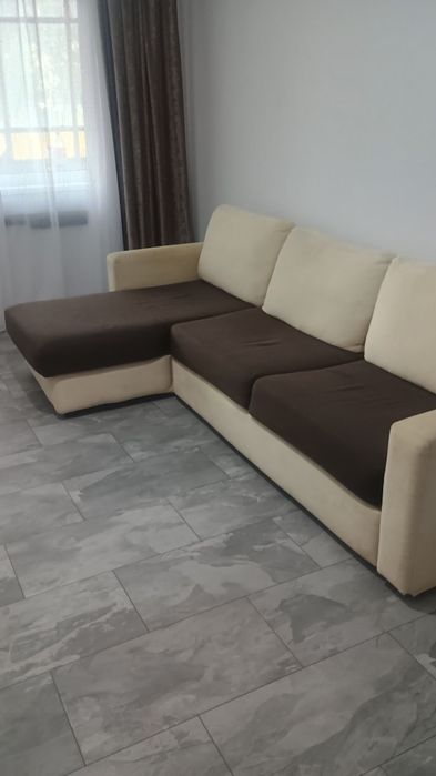 Vând apartament cu doua camere parter decomandat