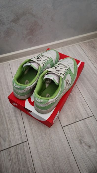 Nike Dunk Low Safari Swoosh