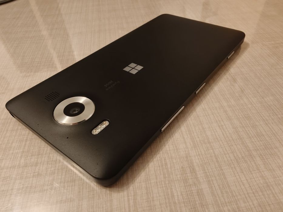 Microsoft Lumia 950 impecabil