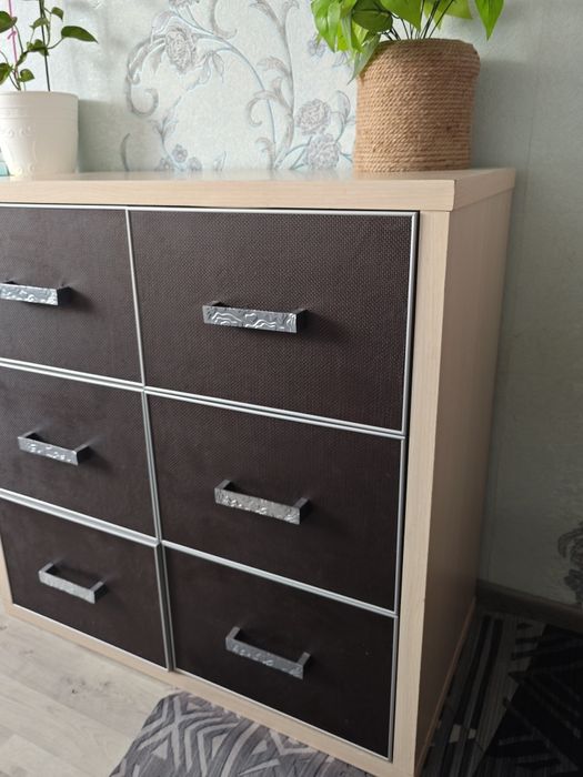 Продам комод с ящиками