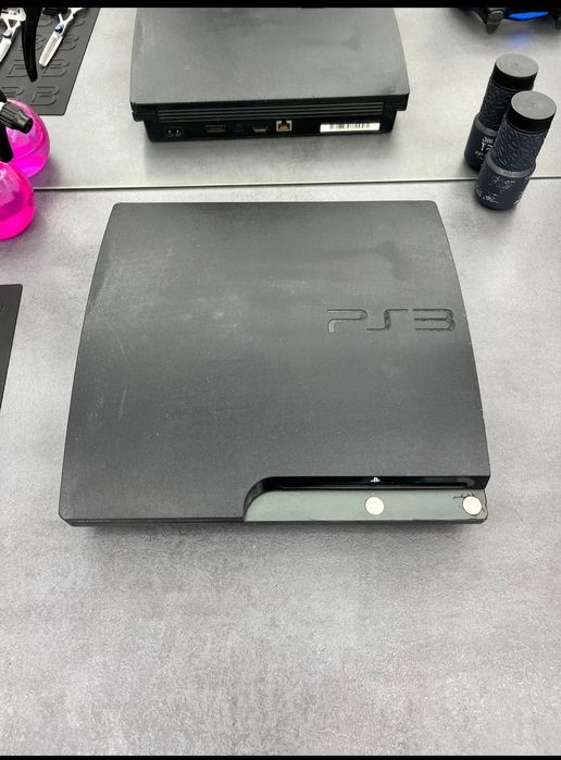 Ps3 cu 4 jocuri Cablu hdmi, cablu alimentare si maneta