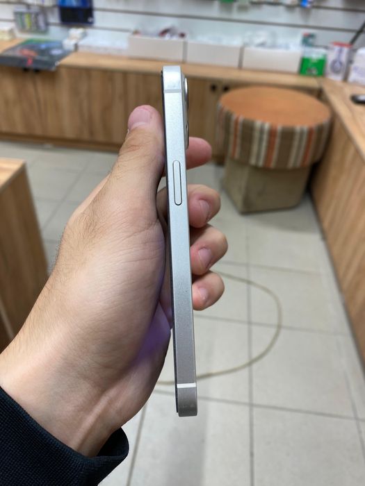 Iphone 13 белый