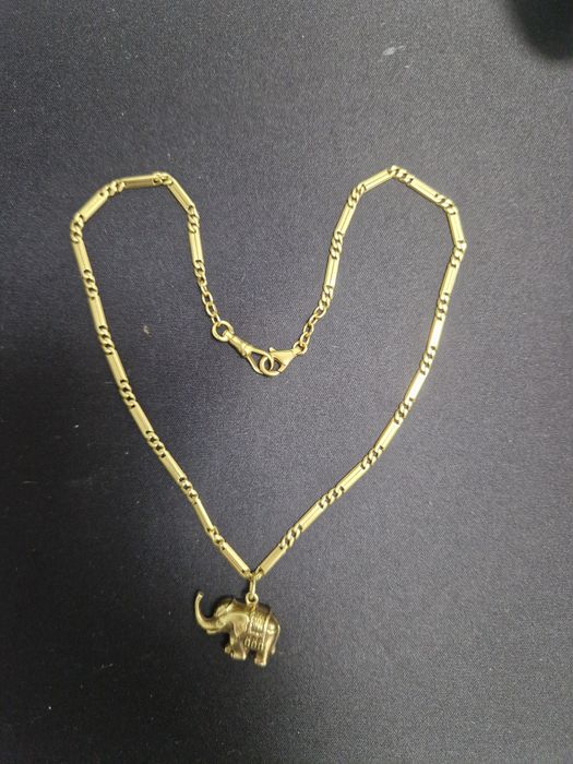 Златен синджир 18 к. със слонче