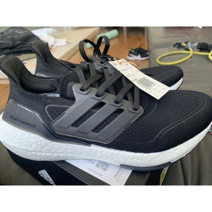 Оригинални дамски маратонки * ADIDAS ULTRABOOST 21 * 38.5 ,40.5