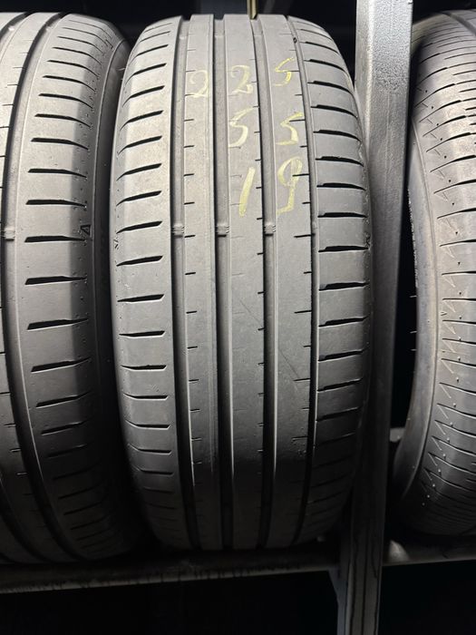 Anvelope 225/55/19 Falken