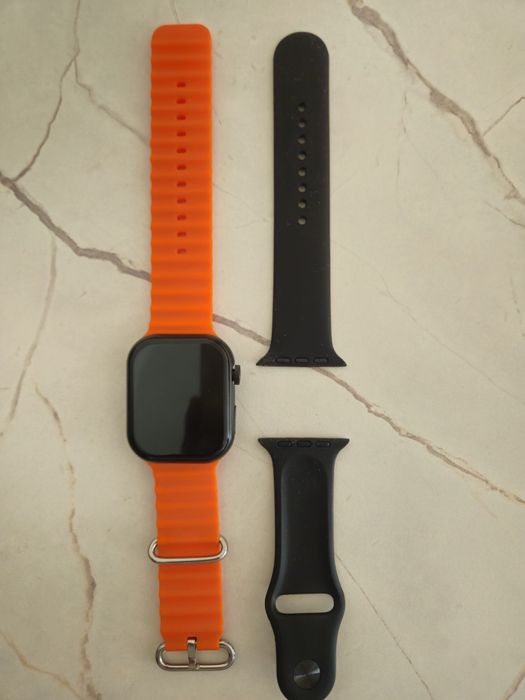 Смарт-часы с двумя ремешками