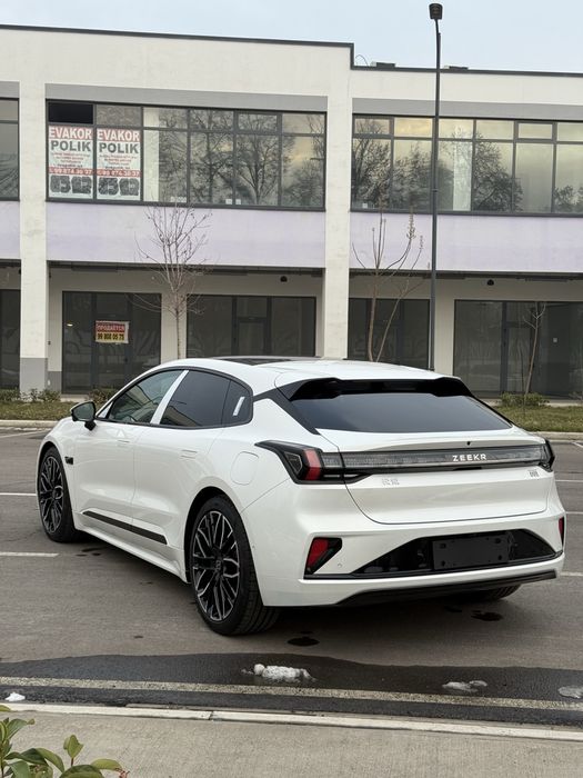 Zeekr 001 You Sport Full 2025 chegirma narxlarda
